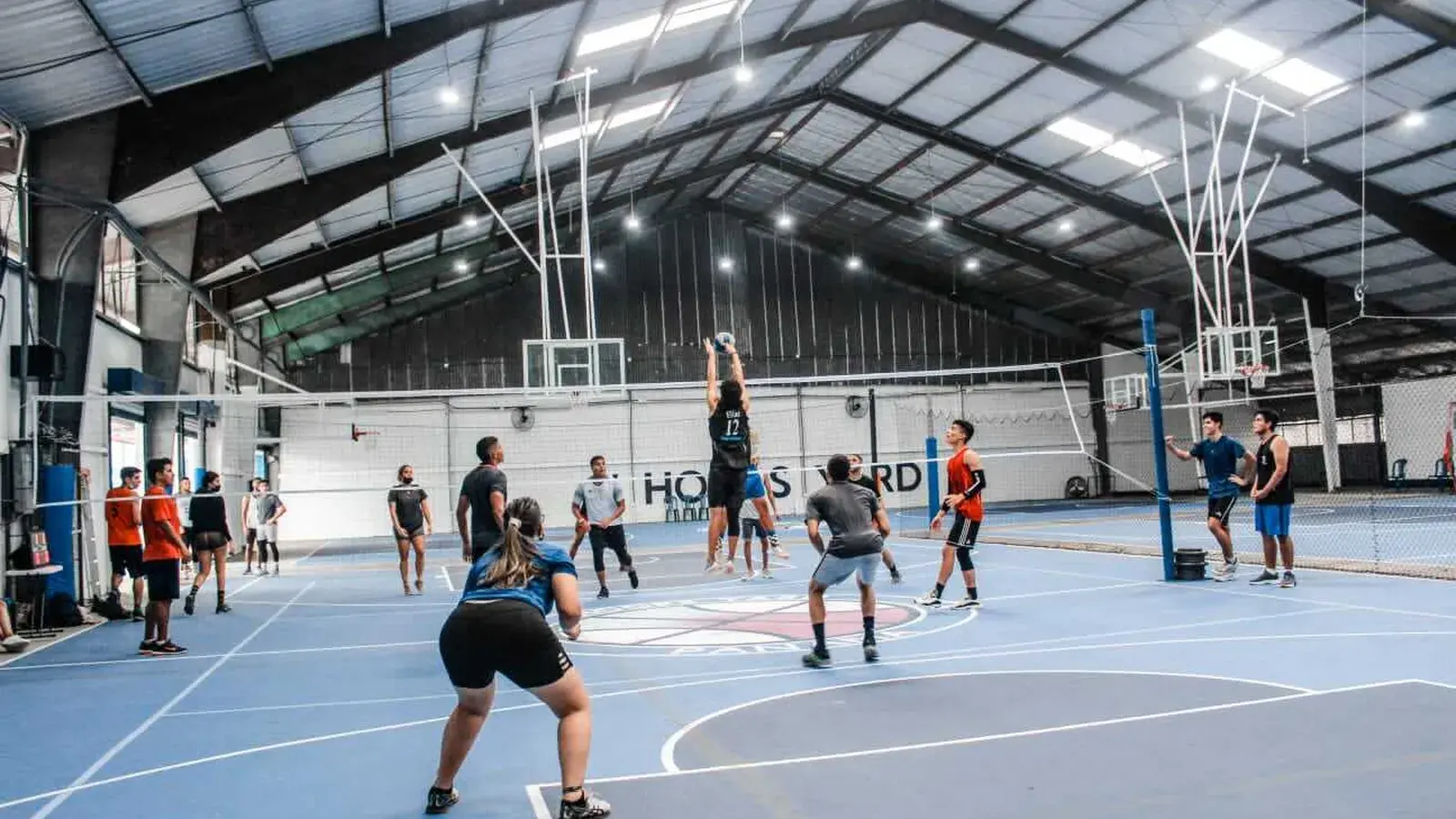 Canchas & Complejo HoopsYard