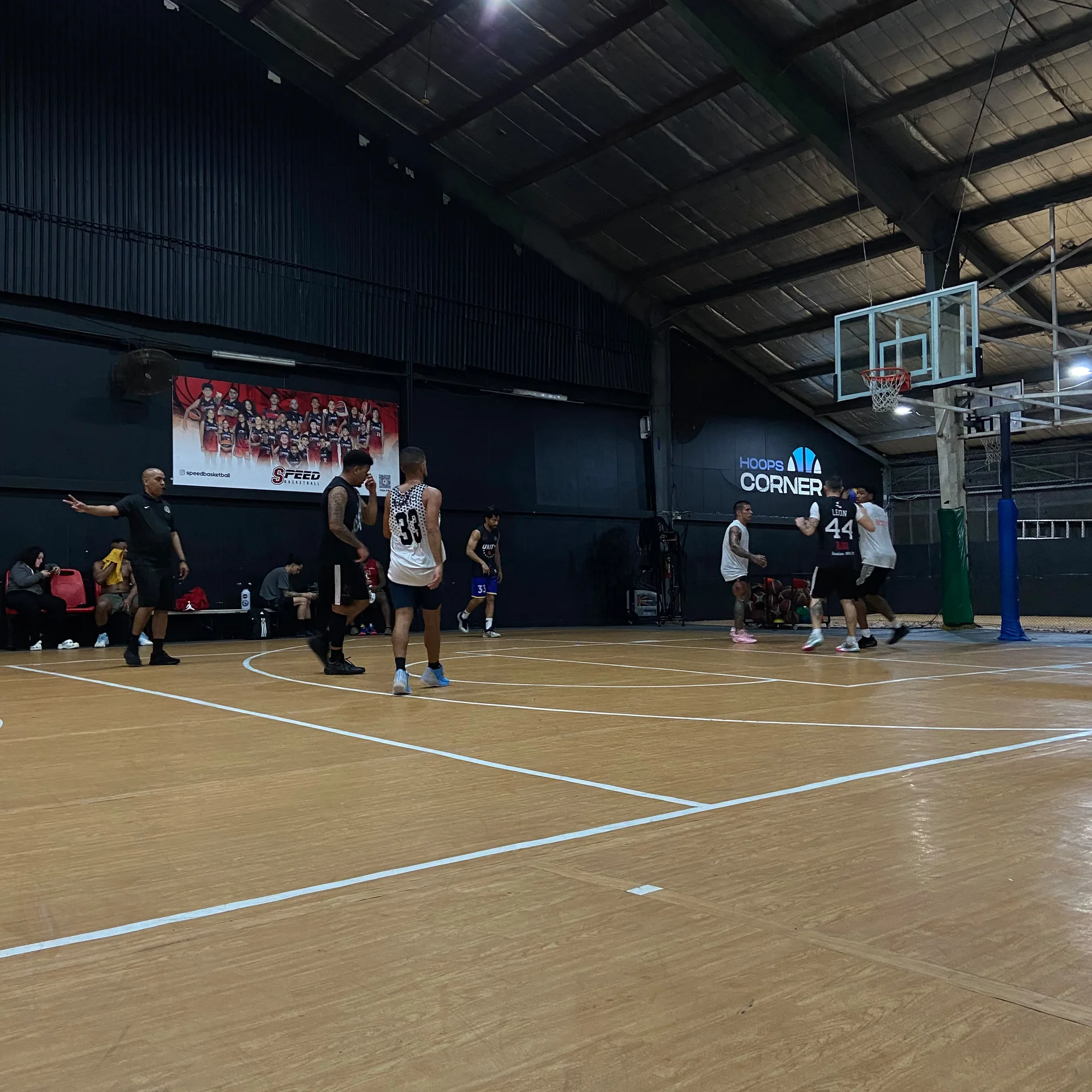 Canchas & Complejo HoopsYard